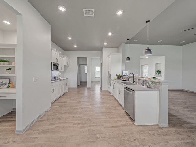 2558 W FM 1566, Celeste, TX 75423