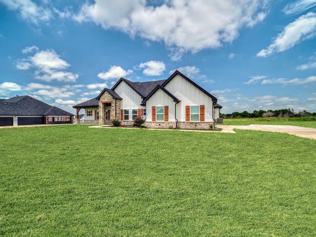 2558 W FM 1566, Celeste, TX 75423