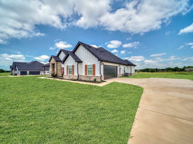 2558 W FM 1566, Celeste, TX 75423
