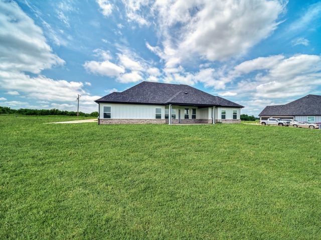 2558 W FM 1566, Celeste, TX 75423