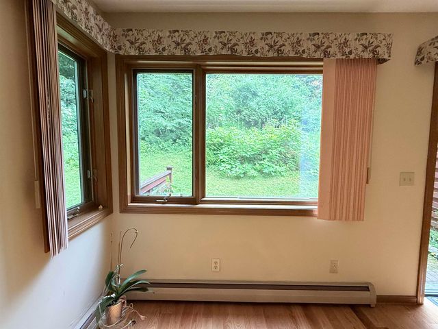 23 Robin Way, Brattleboro, VT 05301