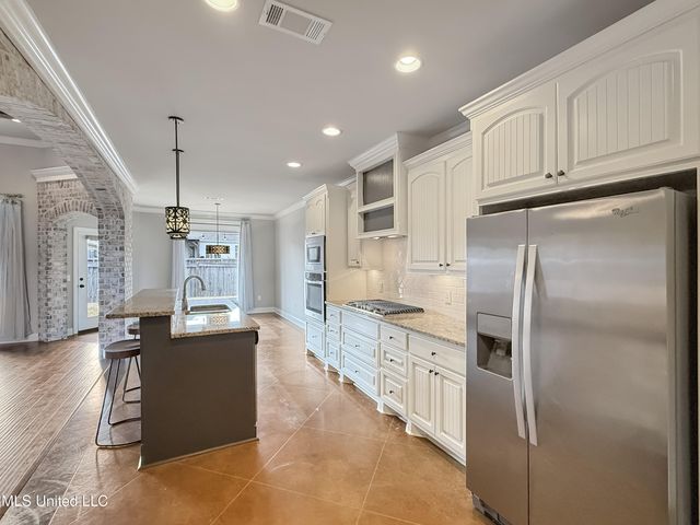 613 Emerald Court, Brandon, MS 39047