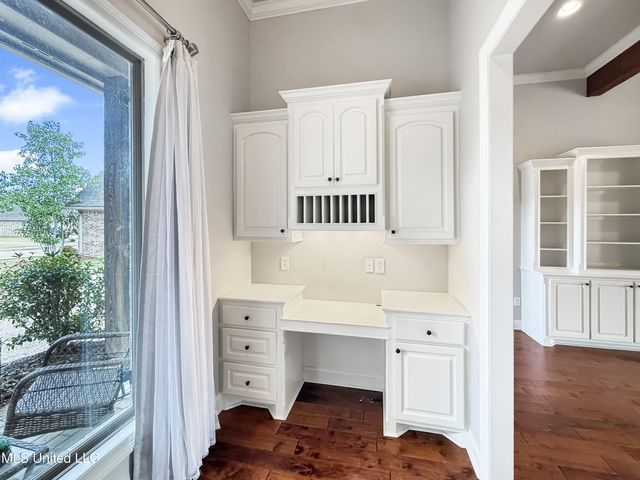 613 Emerald Court, Brandon, MS 39047