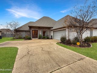 613 Emerald Court, Brandon, MS 39047