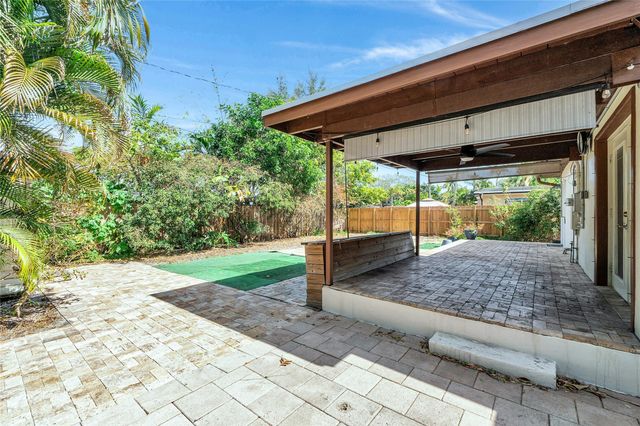 1705 SW 10th Street, Fort Lauderdale, FL 33312