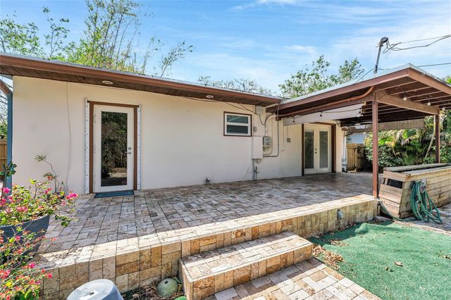 1705 SW 10th Street, Fort Lauderdale, FL 33312