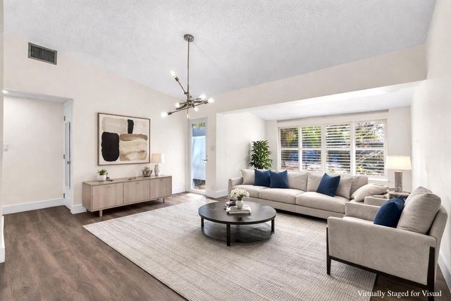 1705 SW 10th Street, Fort Lauderdale, FL 33312