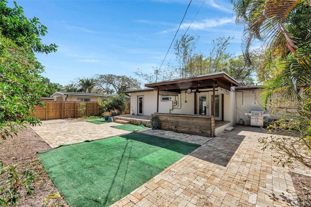 1705 SW 10th Street, Fort Lauderdale, FL 33312