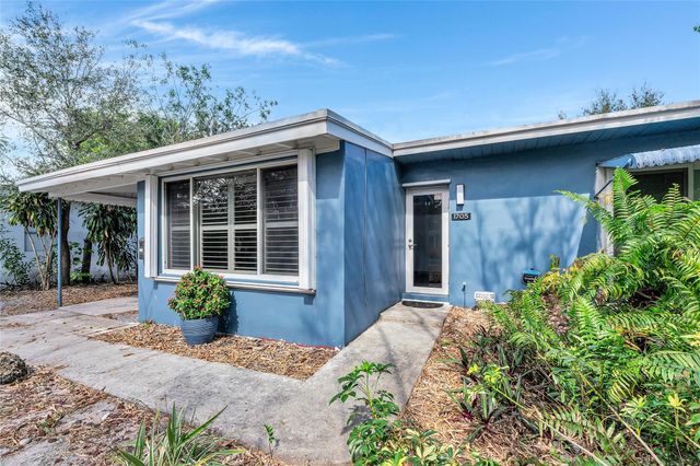 1705 SW 10th Street, Fort Lauderdale, FL 33312