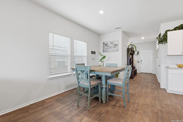 10410 McIntosh, San Antonio, TX 78252