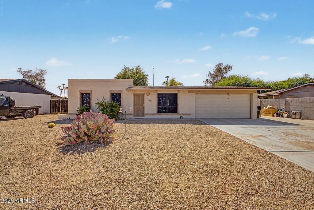 18216 N 18TH Drive, Phoenix, AZ 85023