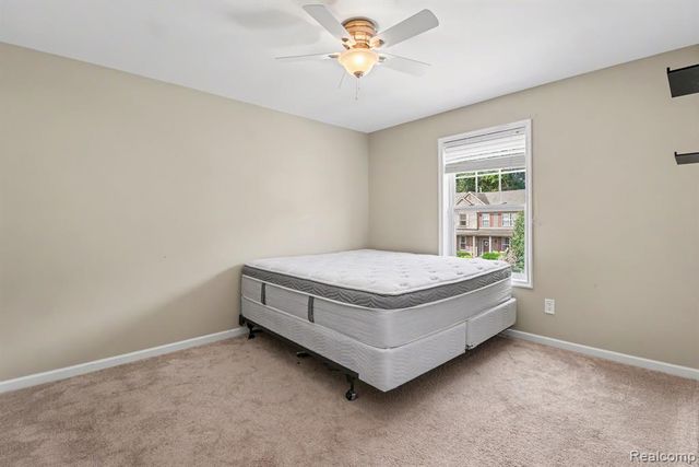 411 Ridgewood Drive, Ortonville, MI 48462