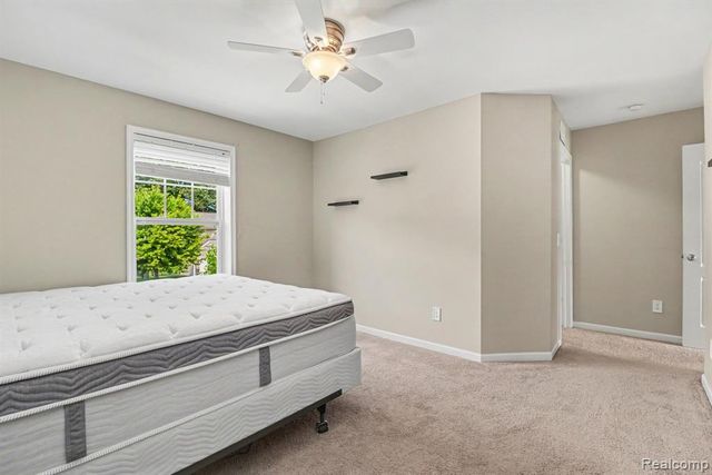 411 Ridgewood Drive, Ortonville, MI 48462