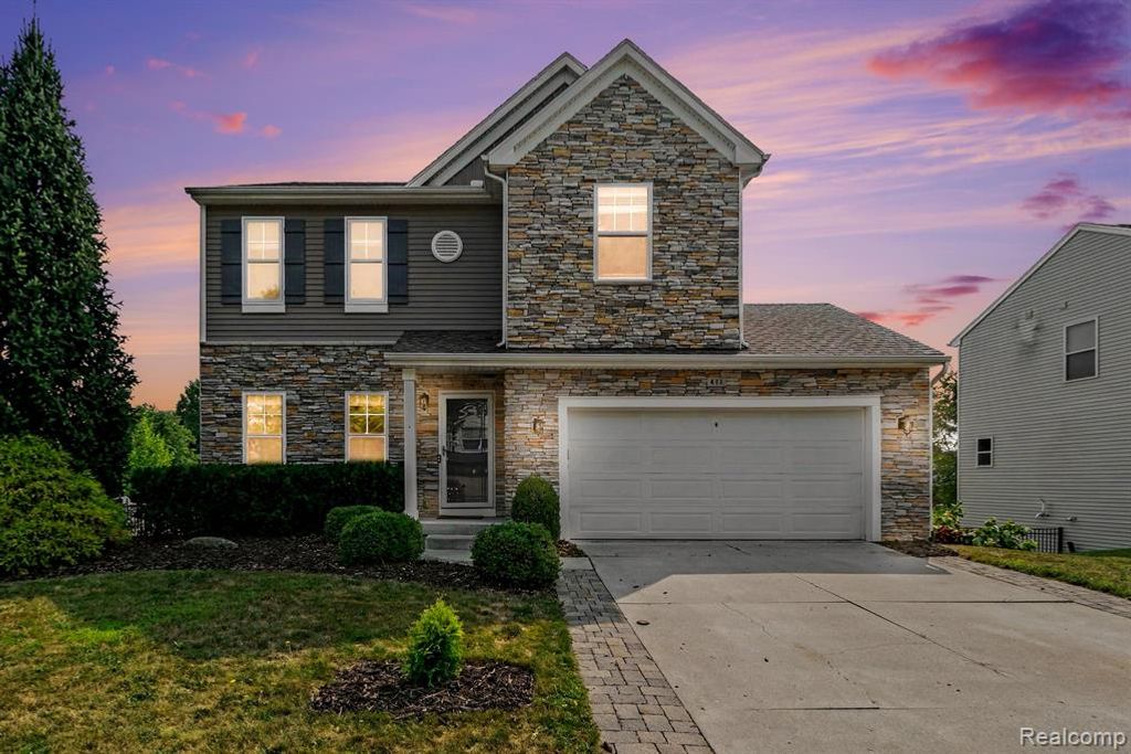 411 Ridgewood Drive, Ortonville, MI 48462