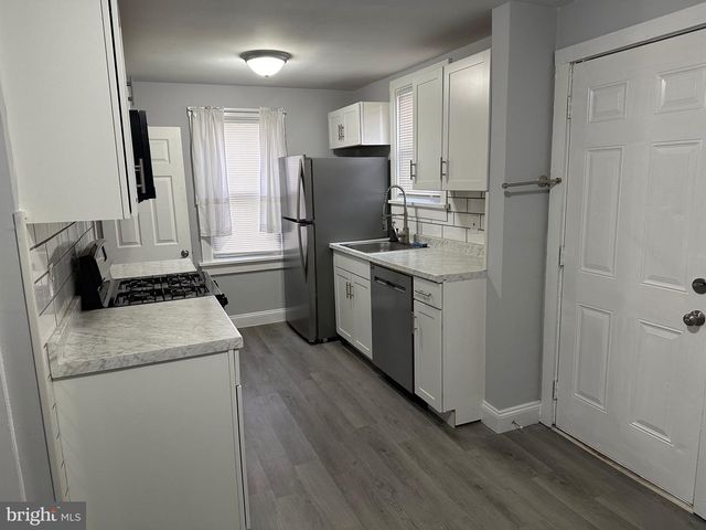 21 LAMBSON LN, New Castle, DE 19720