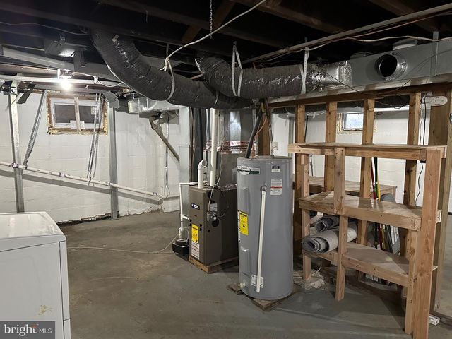 21 LAMBSON LN, New Castle, DE 19720