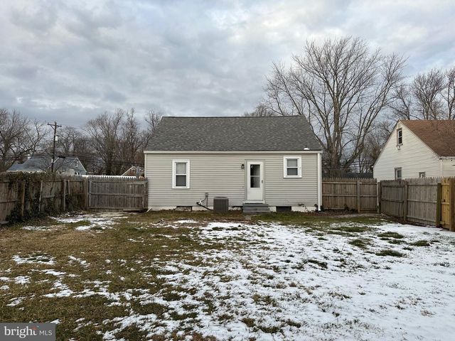 21 LAMBSON LN, New Castle, DE 19720