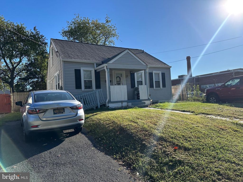 21 LAMBSON LN, New Castle, DE 19720