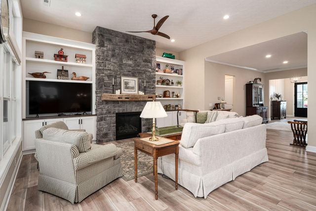 8977 Coe Drive, Plain City, OH 43064