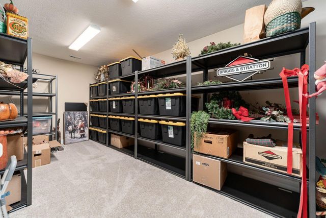 8977 Coe Drive, Plain City, OH 43064