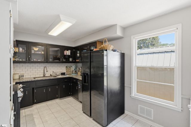 104 Old Well Place, Boiling Springs, SC 29316