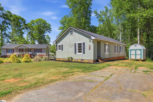 104 Old Well Place, Boiling Springs, SC 29316