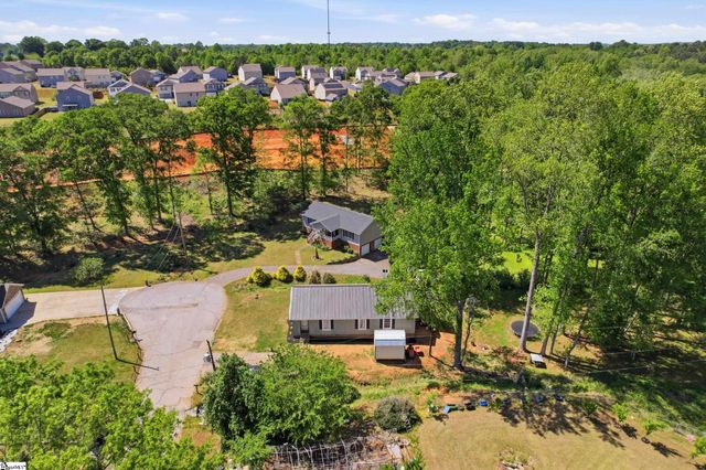 104 Old Well Place, Boiling Springs, SC 29316