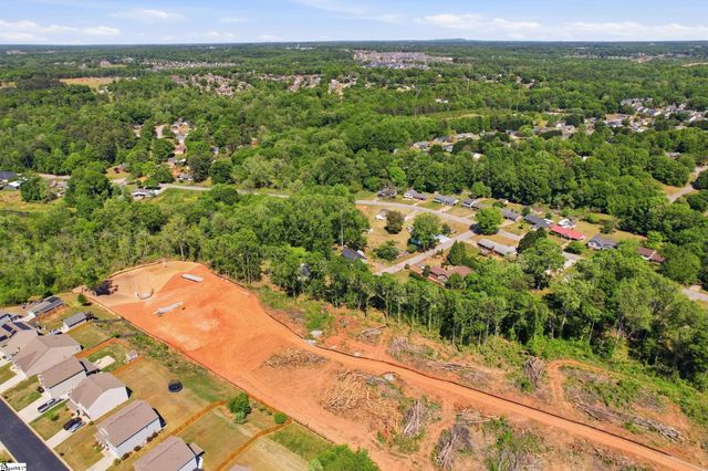 104 Old Well Place, Boiling Springs, SC 29316