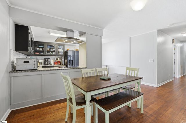 104 Old Well Place, Boiling Springs, SC 29316