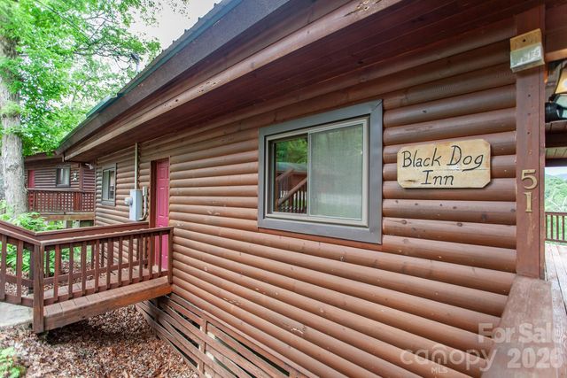 307 Blue Ridge Parkway, Bryson City, NC 28713