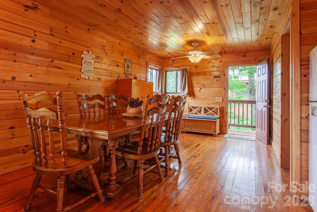 307 Blue Ridge Parkway, Bryson City, NC 28713