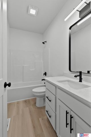 954 W El Alameda Street, Lincoln, NE 68523