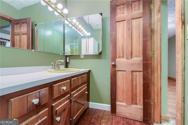 1996 Thomas Road, Canton, GA 30115