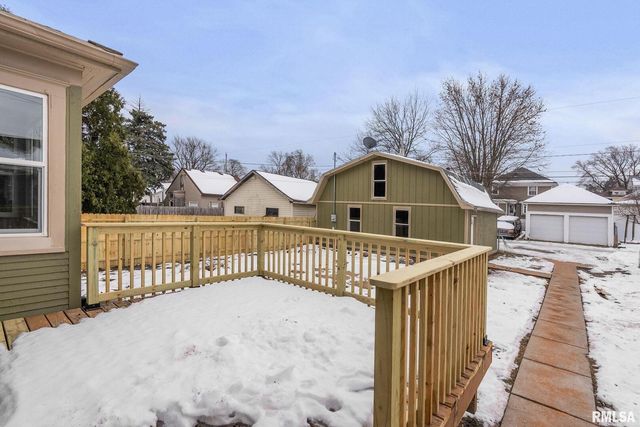 1203 W Locust Street, Davenport, IA 52804