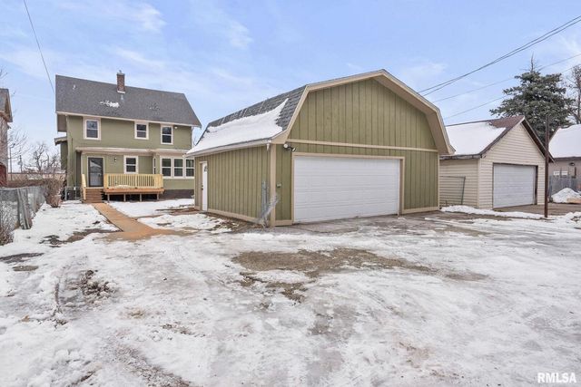 1203 W Locust Street, Davenport, IA 52804