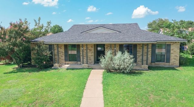 2213 Proctor Drive, Carrollton, TX 75007
