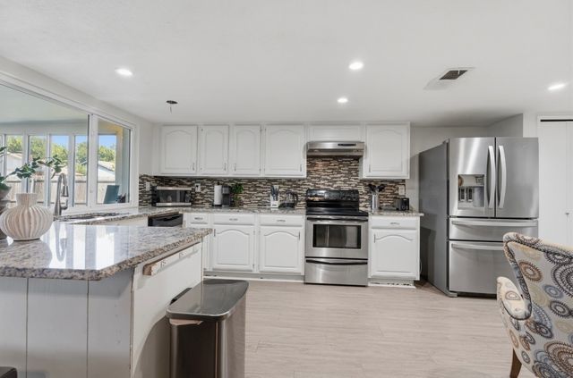2213 Proctor Drive, Carrollton, TX 75007