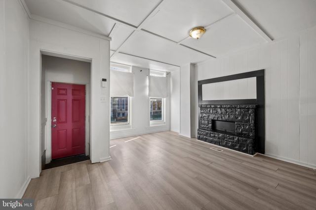 220 N LUZERNE AVE, Baltimore, MD 21224