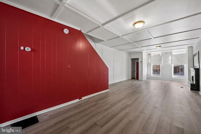 220 N LUZERNE AVE, Baltimore, MD 21224