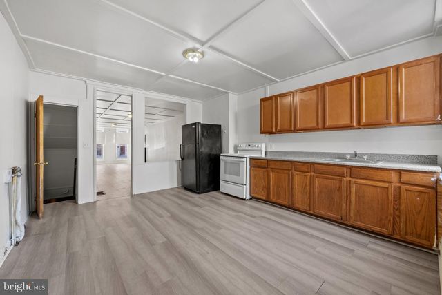 220 N LUZERNE AVE, Baltimore, MD 21224