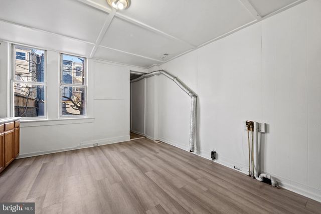 220 N LUZERNE AVE, Baltimore, MD 21224