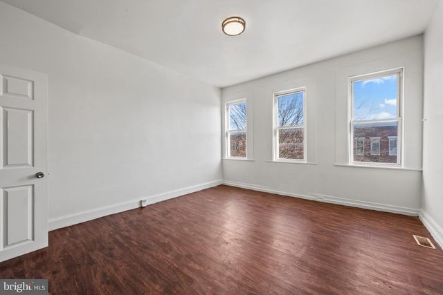 220 N LUZERNE AVE, Baltimore, MD 21224