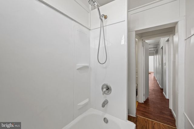 220 N LUZERNE AVE, Baltimore, MD 21224