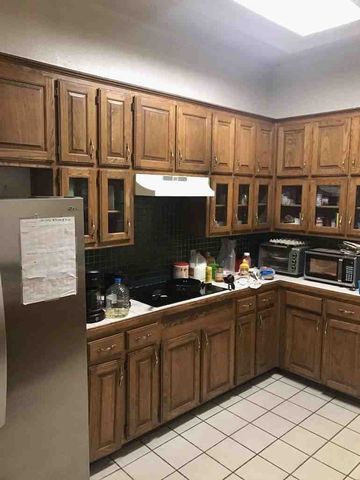 4904 Saddleback Road, Arlington, TX 76017