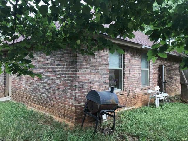 4904 Saddleback Road, Arlington, TX 76017