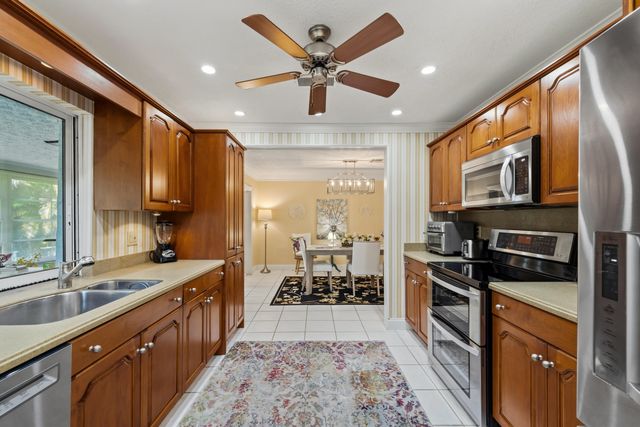 4176 SE Fairway Court, Stuart, FL 34997