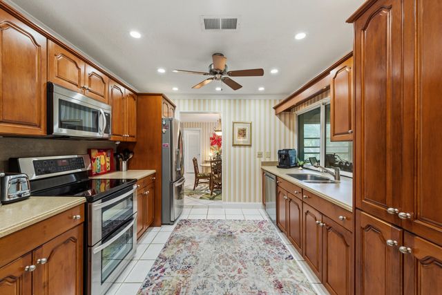 4176 SE Fairway Court, Stuart, FL 34997