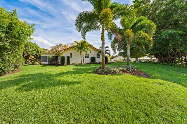 4176 SE Fairway Court, Stuart, FL 34997