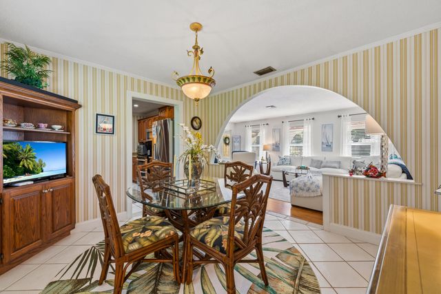 4176 SE Fairway Court, Stuart, FL 34997