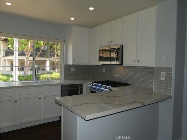 11 Via Pausa, Rancho Santa Margarita, CA 92688